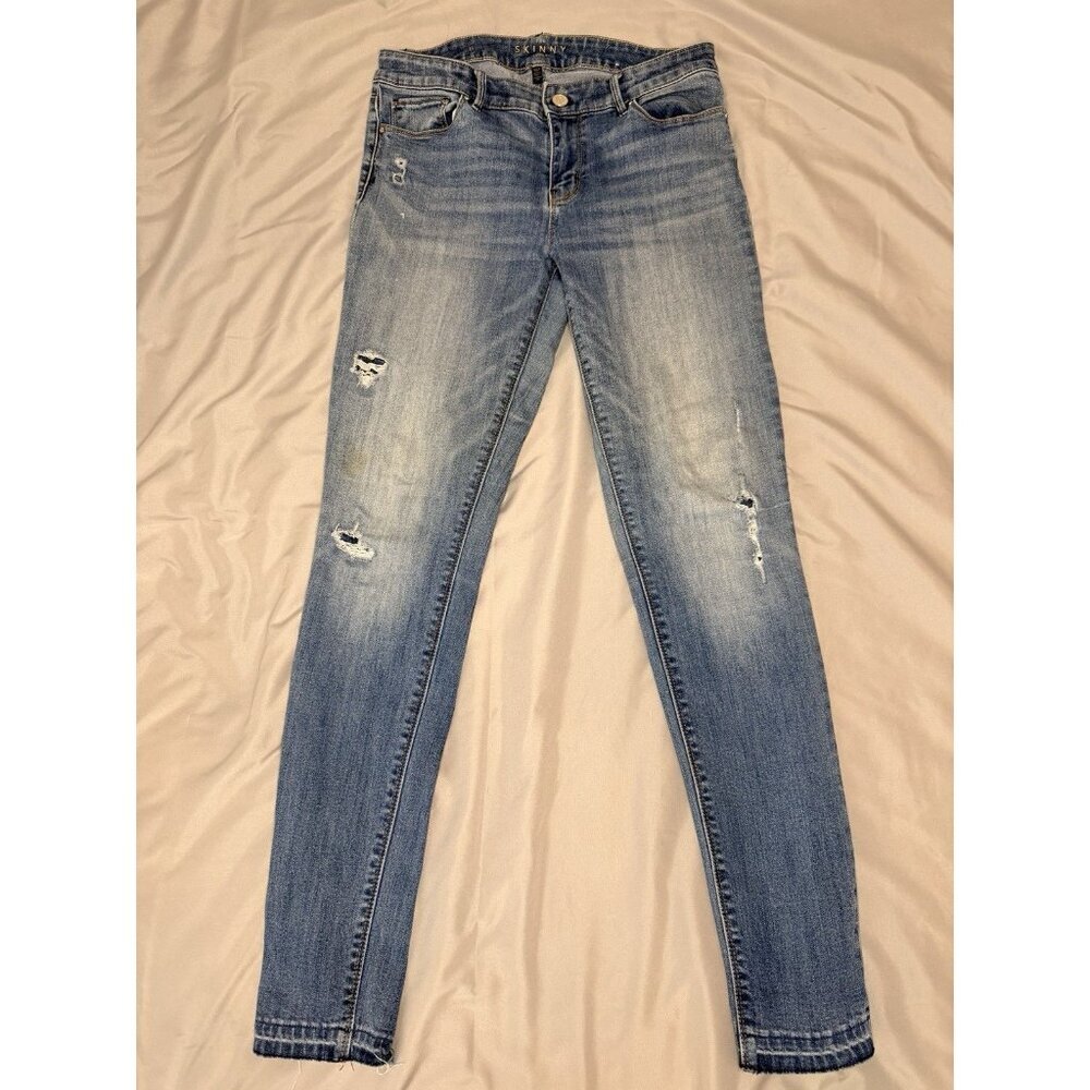 White House Black Market The Skinny Jeans Women’s 6 Light Wash Distressed Denim
